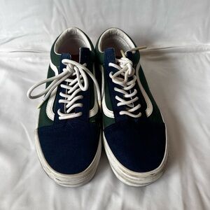 Vans Men's Navy and Dark Green Low-Top Sneakers with White Stripe
